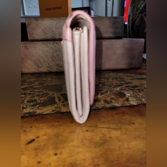 Miu Miu pink long wallet - Picture 5 of 9